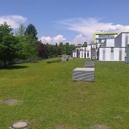 Lux 70 M² Apt. & Free Garage Parking Ljubljana