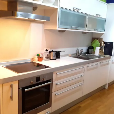 Lejlighed Lux 70 M² Apt. & Free Garage Parking *